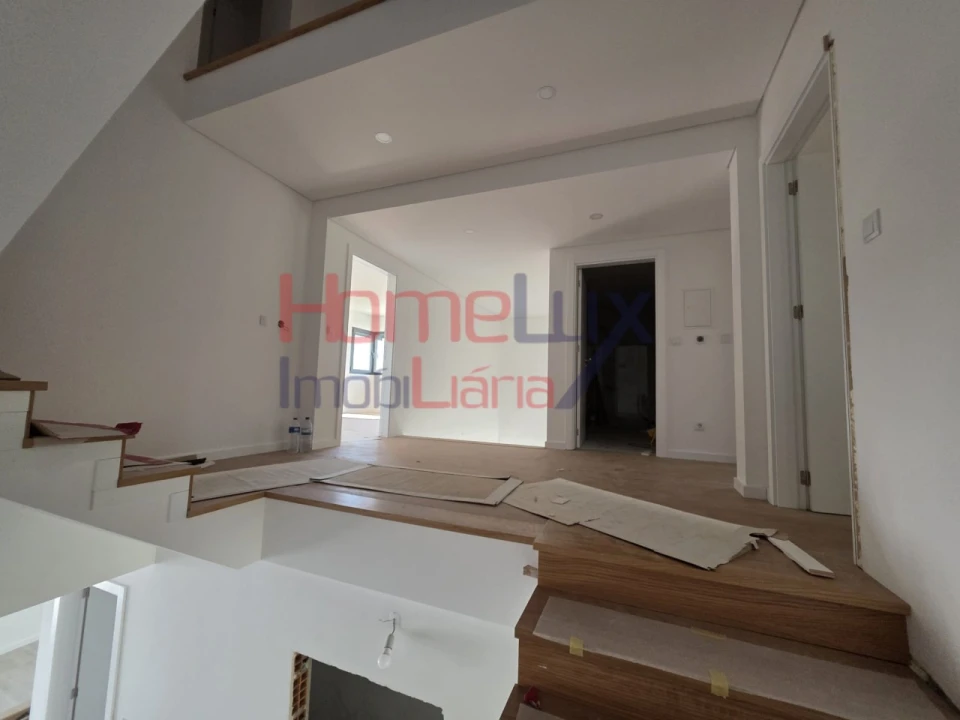 Moradia T5 para Venda em Ranhados Foto 35