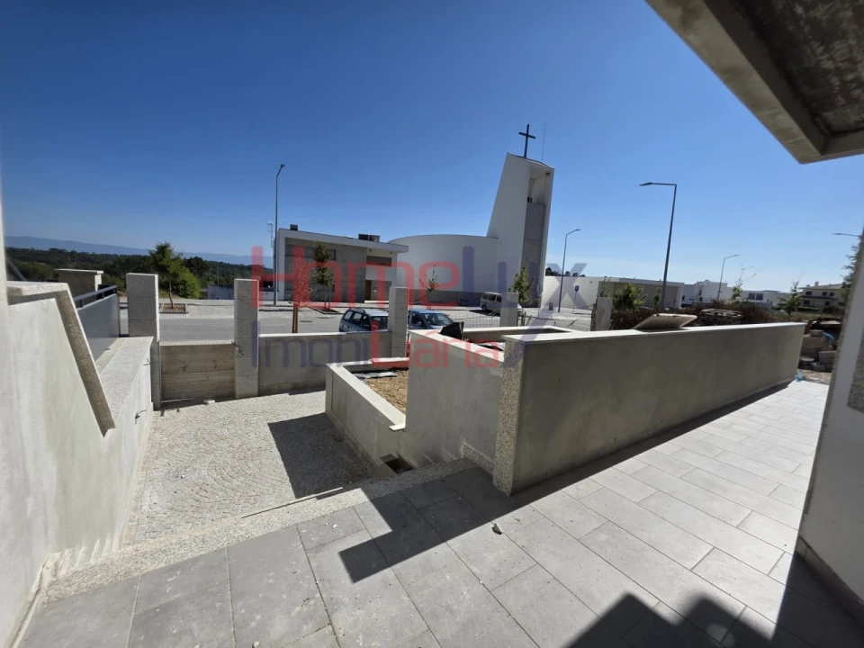 Moradia T5 para Venda em Ranhados Foto 36