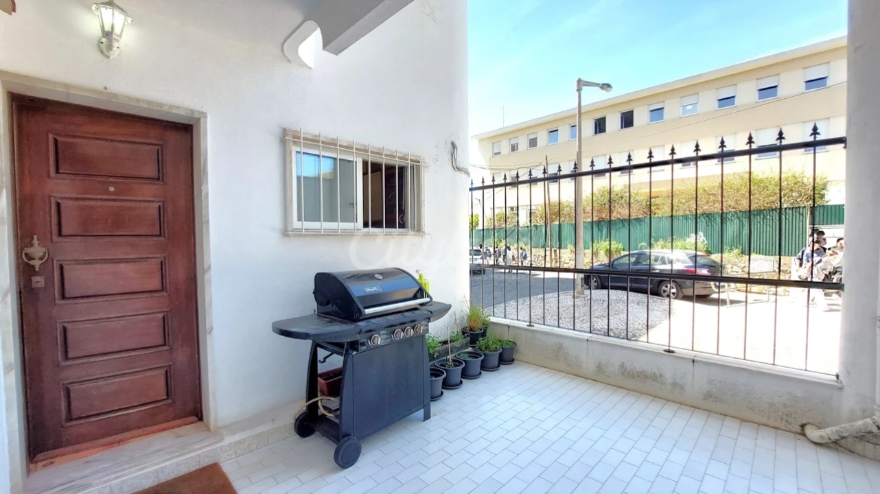 Apartamento T3 para Venda em Alcabideche Foto 22