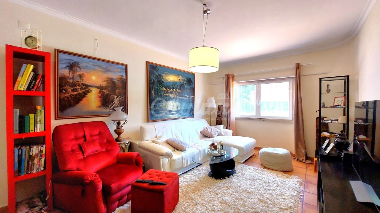 Apartamento T3 para Venda em Alcabideche Foto 1