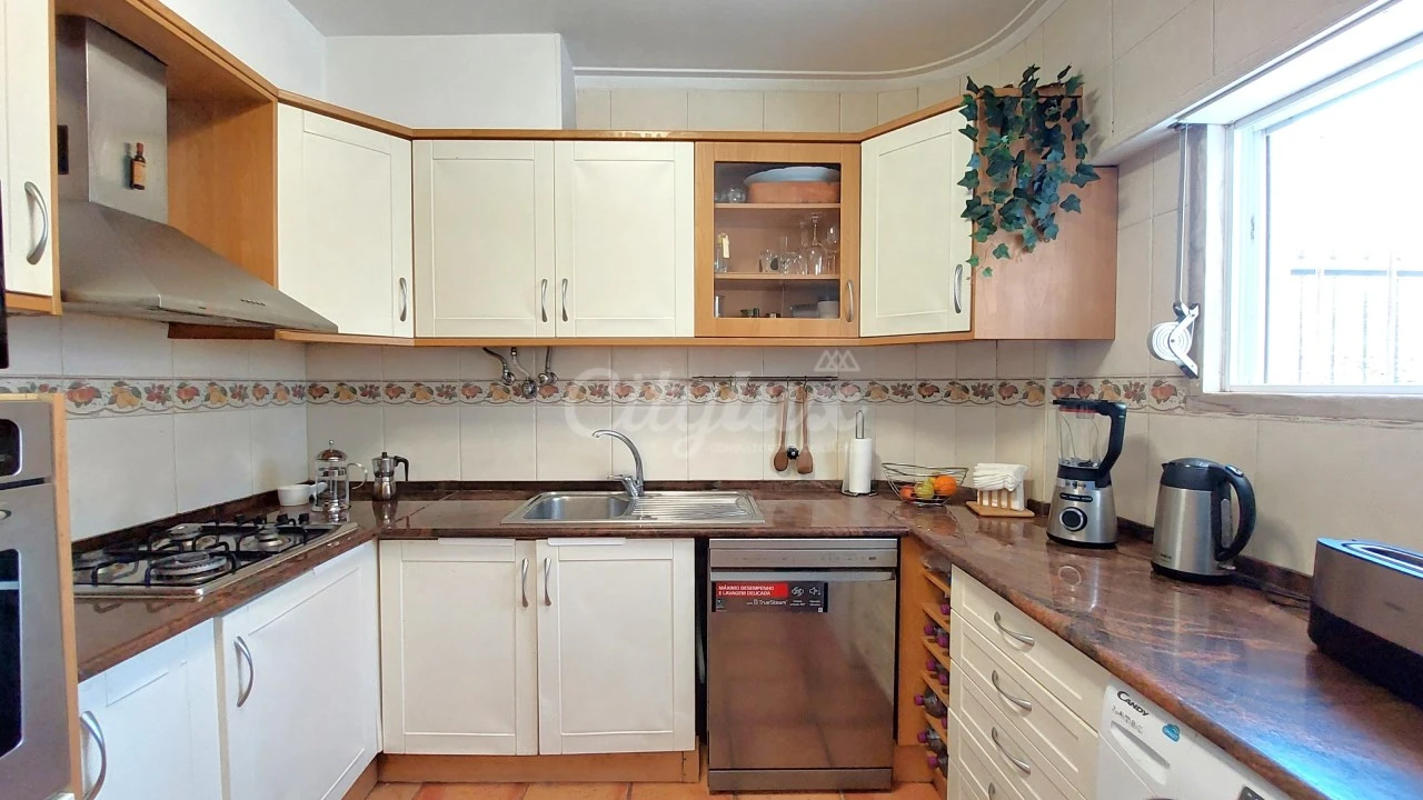 Apartamento T3 para Venda em Alcabideche Foto 6