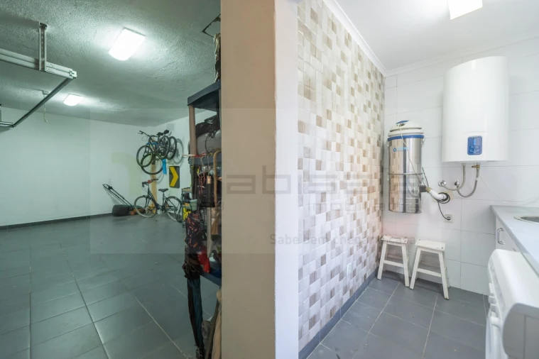 Moradia T4 para Venda em Pontinha e Famões Foto 40