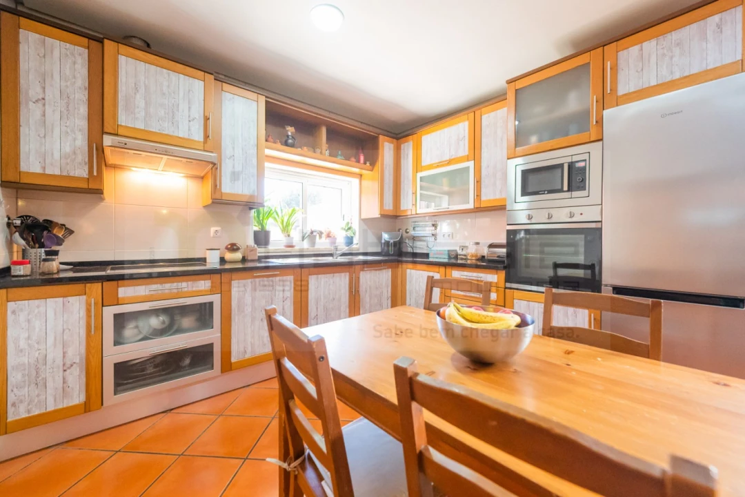 Moradia T4 para Venda em Ramada e Caneças Foto 16