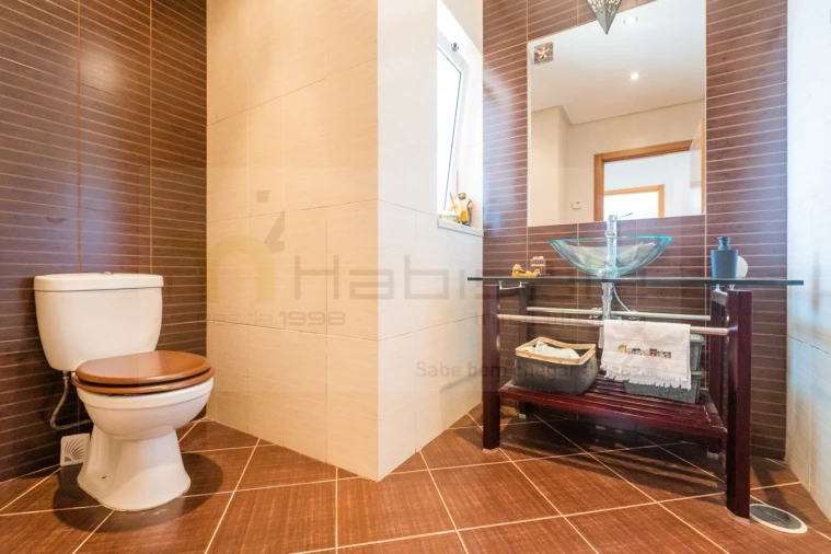 Moradia T4 para Venda em Ramada e Caneças Foto 17