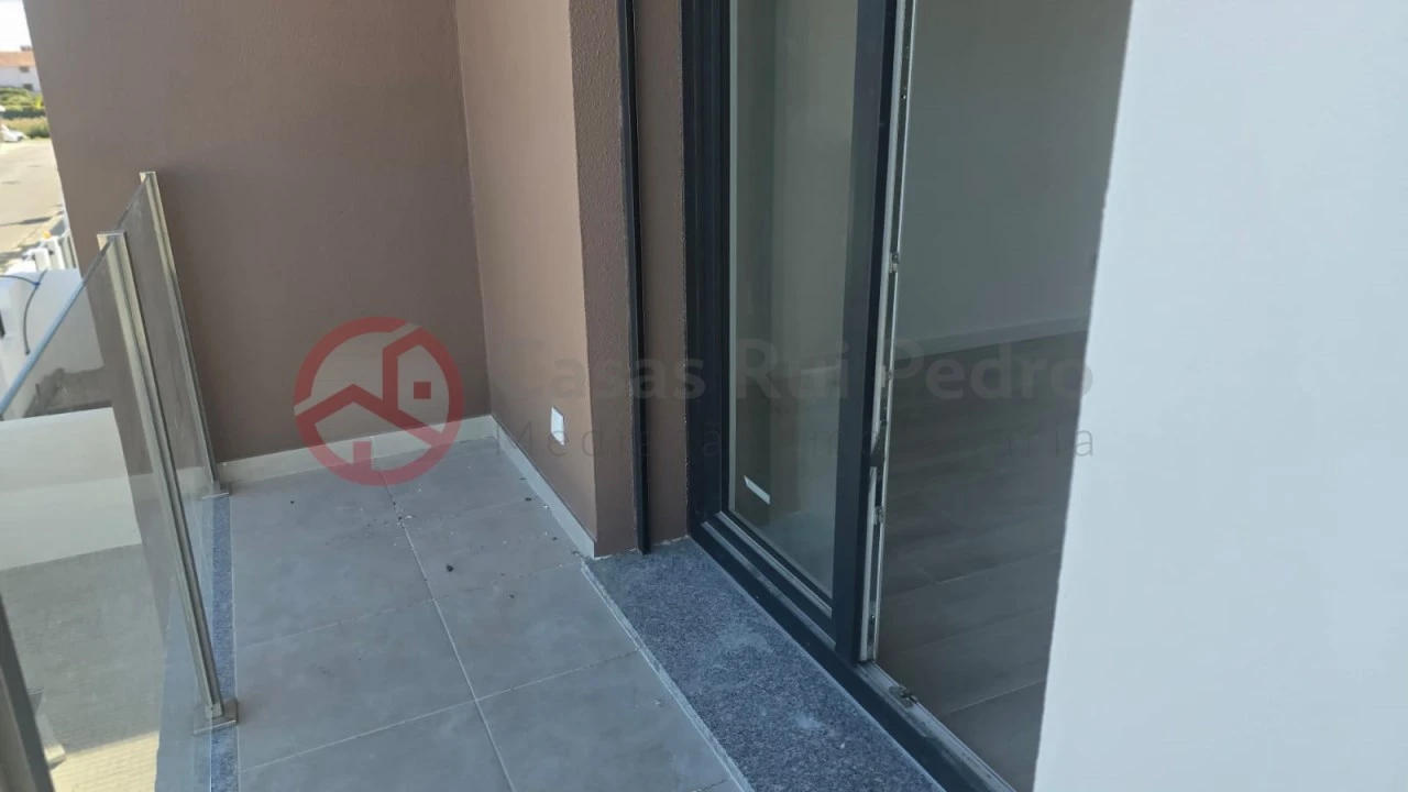 Moradia T3 para Venda em Fernao Ferro Foto 21