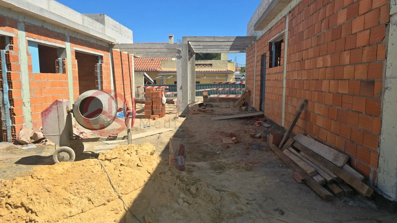 Moradia T3 para Venda em Fernao Ferro Foto 22