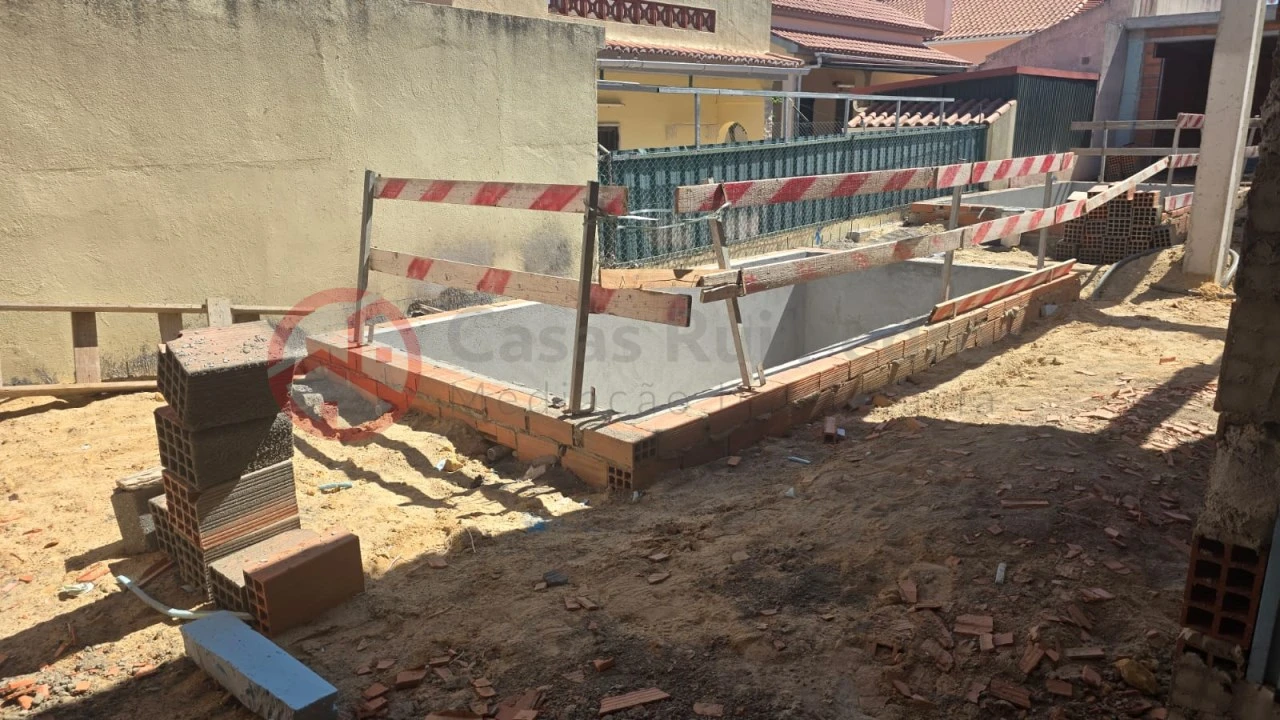 Moradia T3 para Venda em Fernao Ferro Foto 31