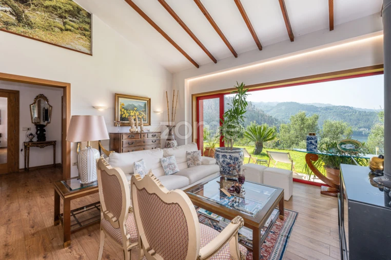 Moradia T6 para Venda em Vilar da Veiga Foto 9