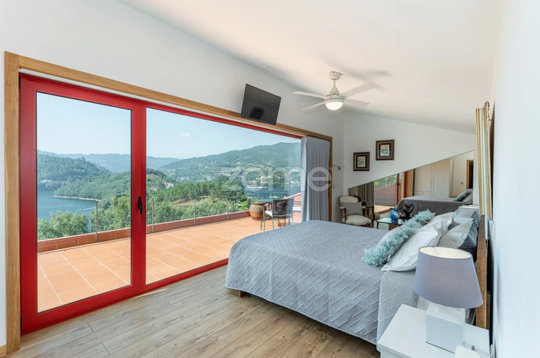 Moradia T6 para Venda em Vilar da Veiga Foto 69