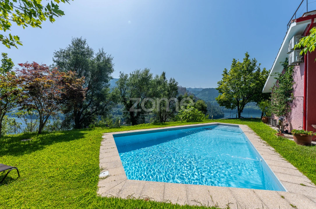 Moradia T6 para Venda em Vilar da Veiga Foto 62