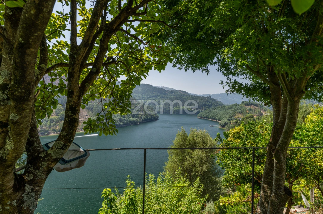 Moradia T6 para Venda em Vilar da Veiga Foto 63