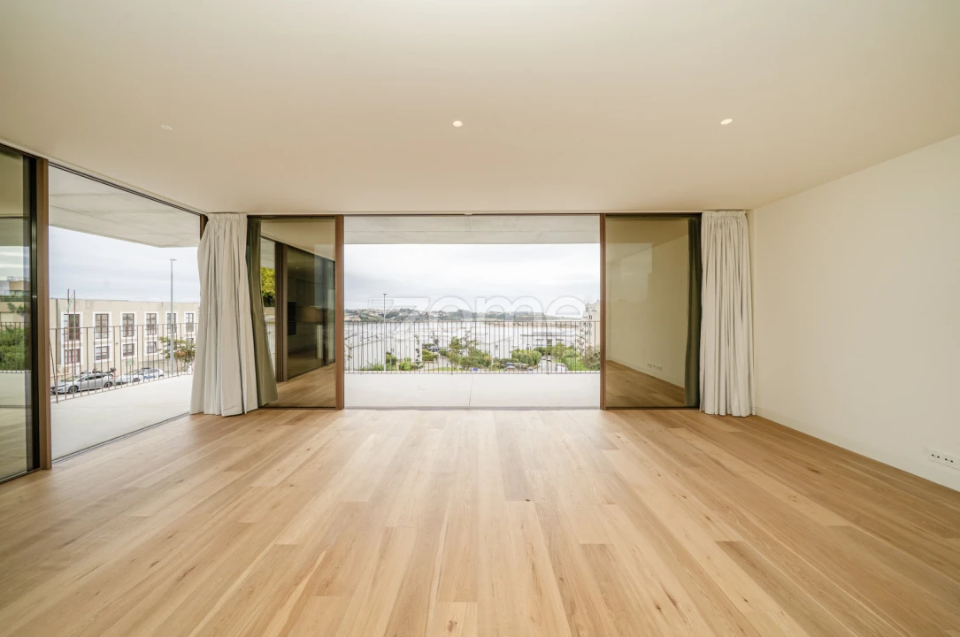 Apartamento T2 para Arrendamento em Aldoar, Foz do Douro e Nevogilde Foto 9