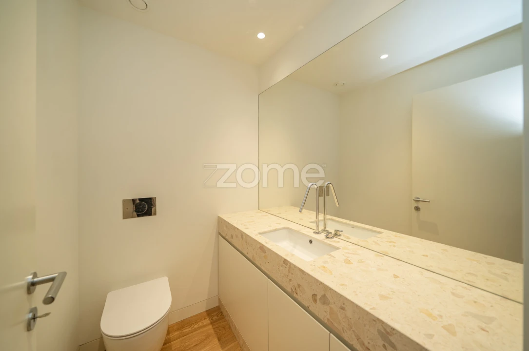 Apartamento T2 para Arrendamento em Aldoar, Foz do Douro e Nevogilde Foto 14