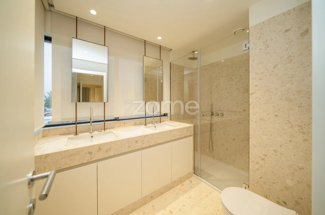 Apartamento T2 para Arrendamento em Aldoar, Foz do Douro e Nevogilde Foto 27