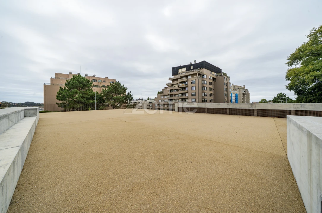 Apartamento T2 para Arrendamento em Aldoar, Foz do Douro e Nevogilde Foto 38