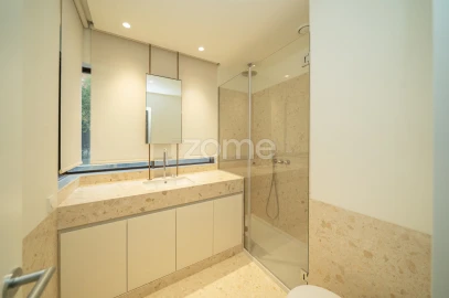 Apartamento T2 para Arrendamento em Aldoar, Foz do Douro e Nevogilde