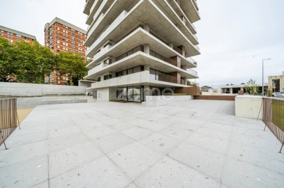 Apartamento T2 para Arrendamento em Aldoar, Foz do Douro e Nevogilde