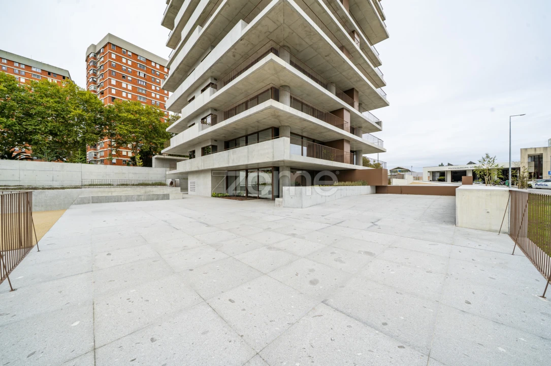 Apartamento T2 para Arrendamento em Aldoar, Foz do Douro e Nevogilde Foto 45