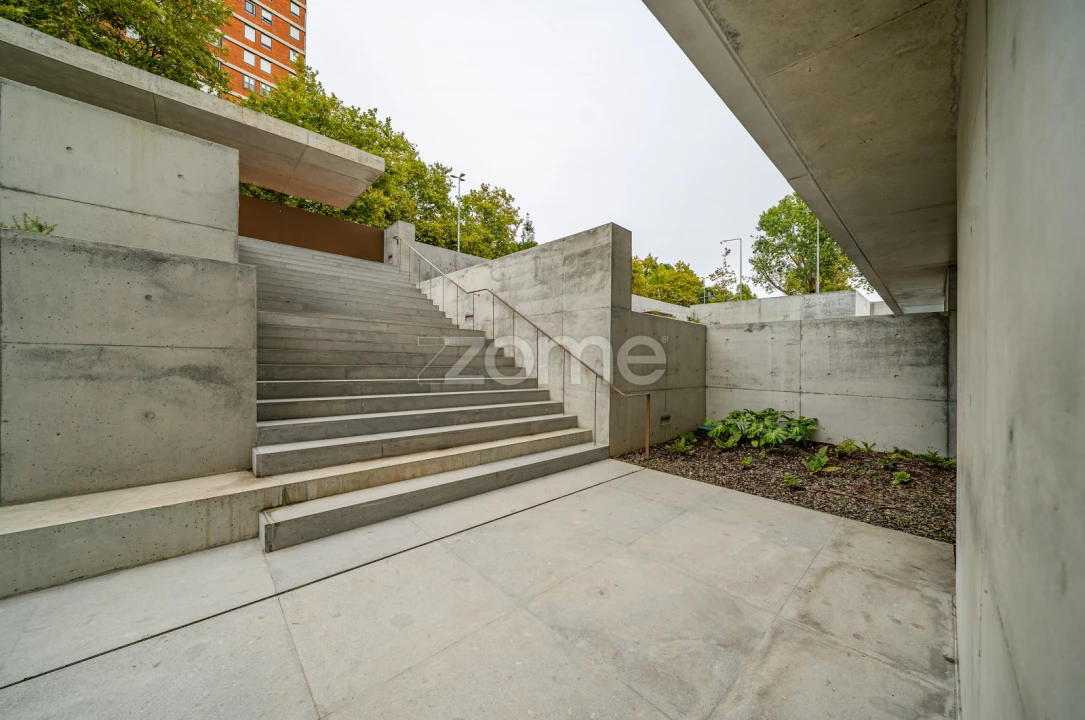 Apartamento T2 para Arrendamento em Aldoar, Foz do Douro e Nevogilde Foto 34