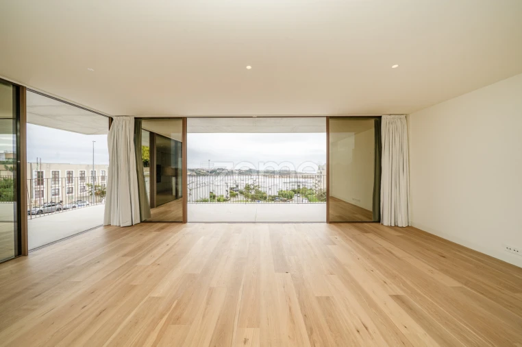 Apartamento T2 para Arrendamento em Aldoar, Foz do Douro e Nevogilde Foto 9