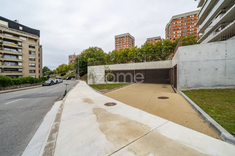 Apartamento T2 para Arrendamento em Aldoar, Foz do Douro e Nevogilde Foto 40