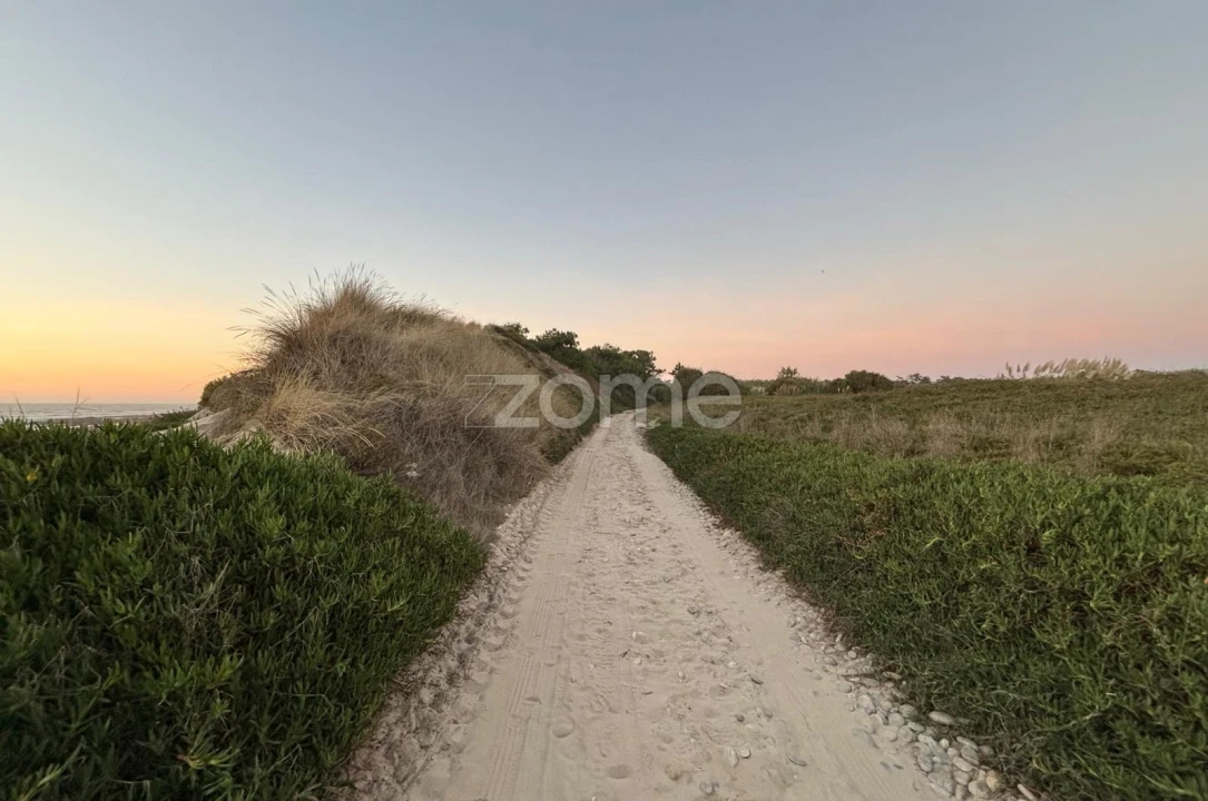 Terreno para Venda em Belinho e Mar Foto 3