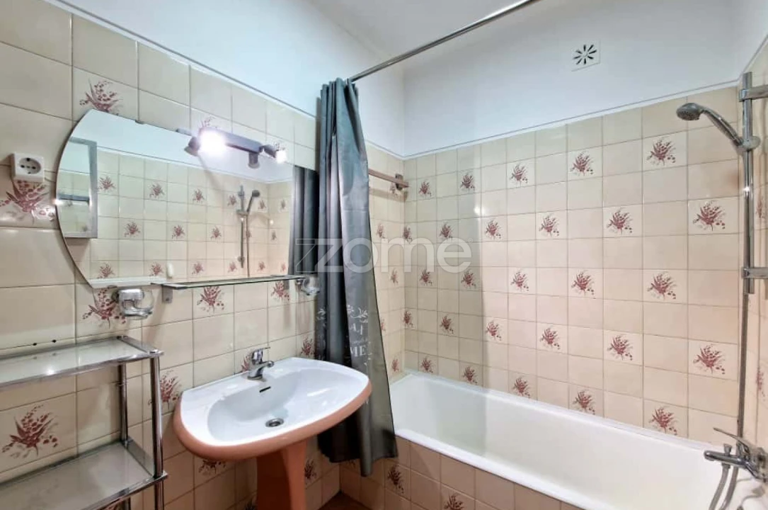 Apartamento T1 para Arrendamento em Braga (Maximinos, Sé e Cividade) Foto 22