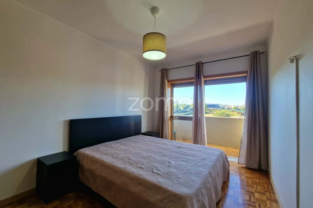 Apartamento T1 para Arrendamento em Braga (Maximinos, Sé e Cividade) Foto 10