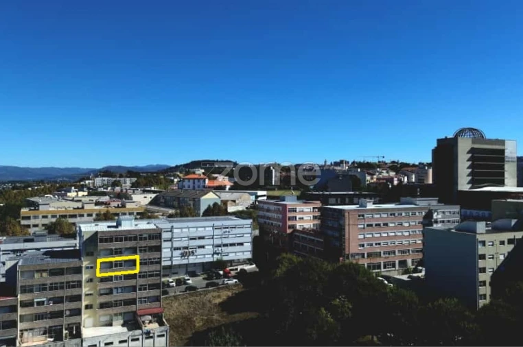Apartamento T1 para Arrendamento em Braga (Maximinos, Sé e Cividade) Foto 23