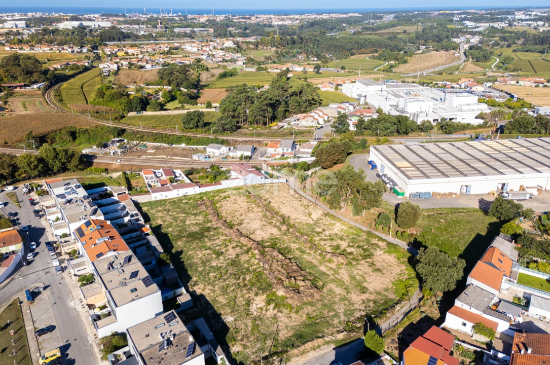 Terreno para Venda em Custóias, Leça do Balio e Guifões Foto 10