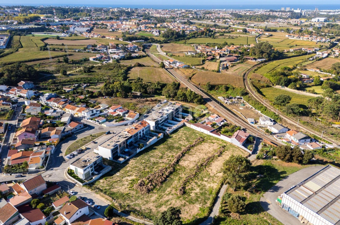 Terreno para Venda em Custóias, Leça do Balio e Guifões Foto 7