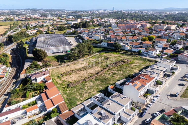 Terreno para Venda em Custóias, Leça do Balio e Guifões