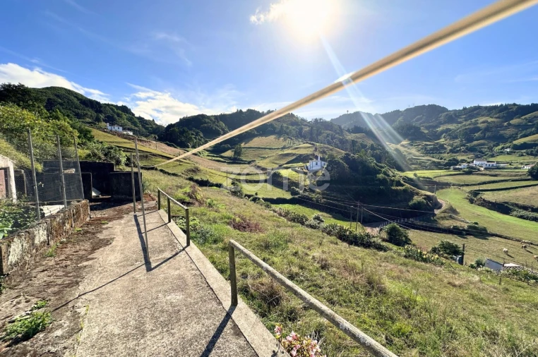 Moradia T2 para Venda em Santa Barbara Foto 4