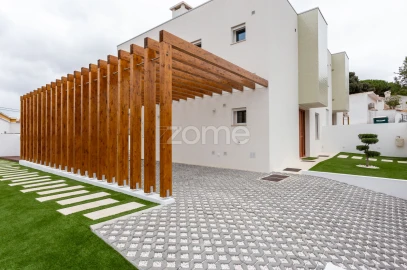 Moradia T3 para Venda em Sesimbra (Castelo)