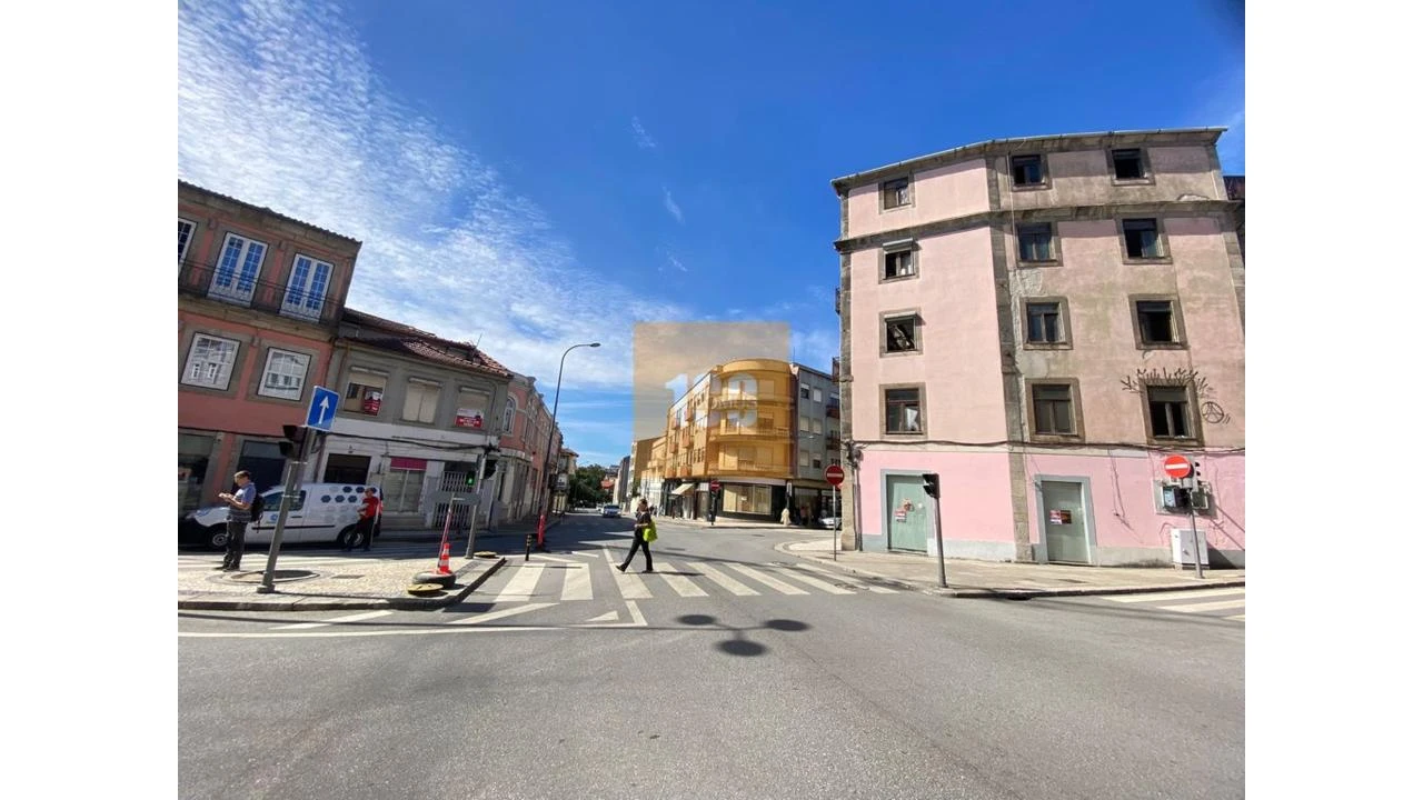 Apartamento T2 para Venda em Cedofeita, Santo Ildefonso, Sé, Miragaia, São Nicolau e Vitória Foto 23