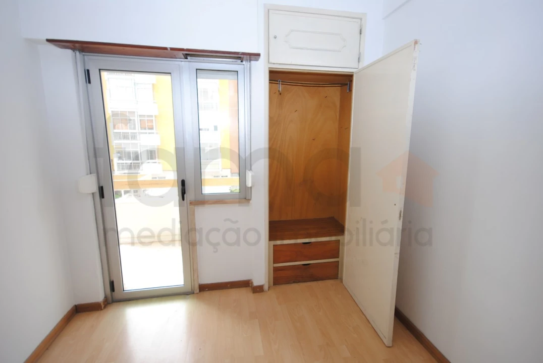 Apartamento T2 para Venda em Oeiras e São Julião da Barra, Paço de Arcos e Caxias Foto 7