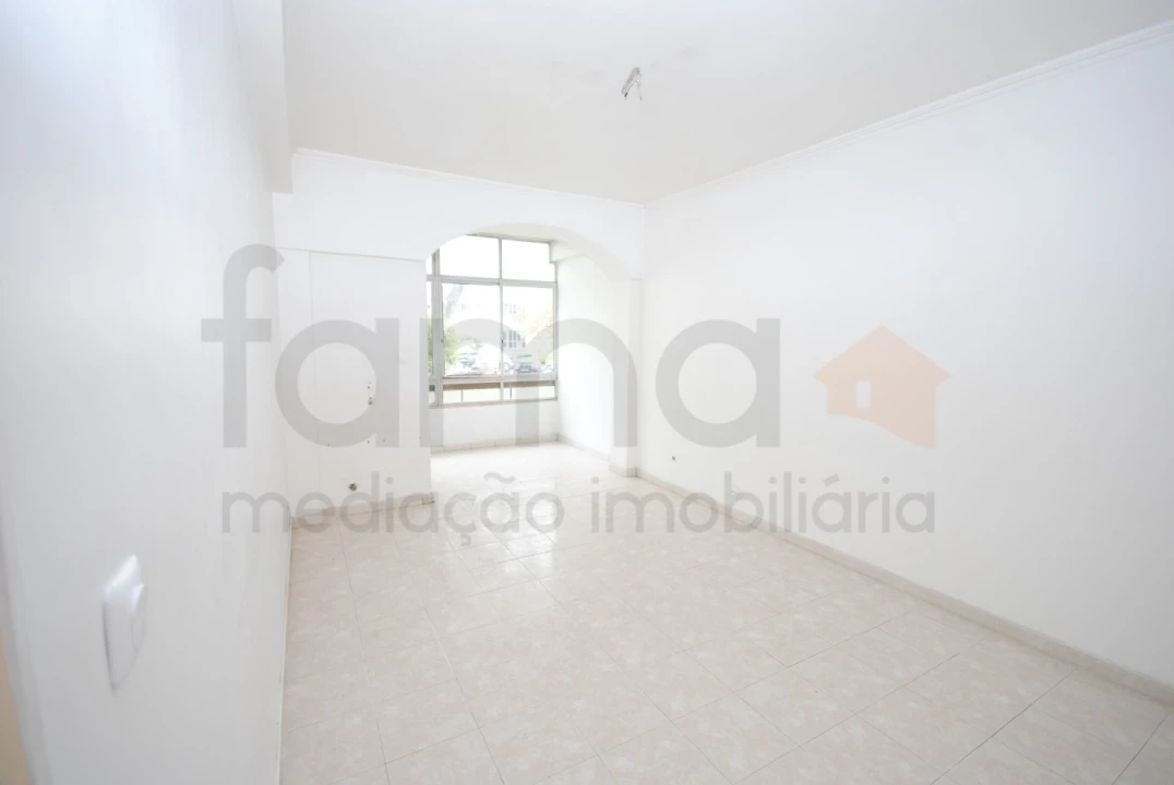 Apartamento T2 para Venda em Oeiras e São Julião da Barra, Paço de Arcos e Caxias Foto 8