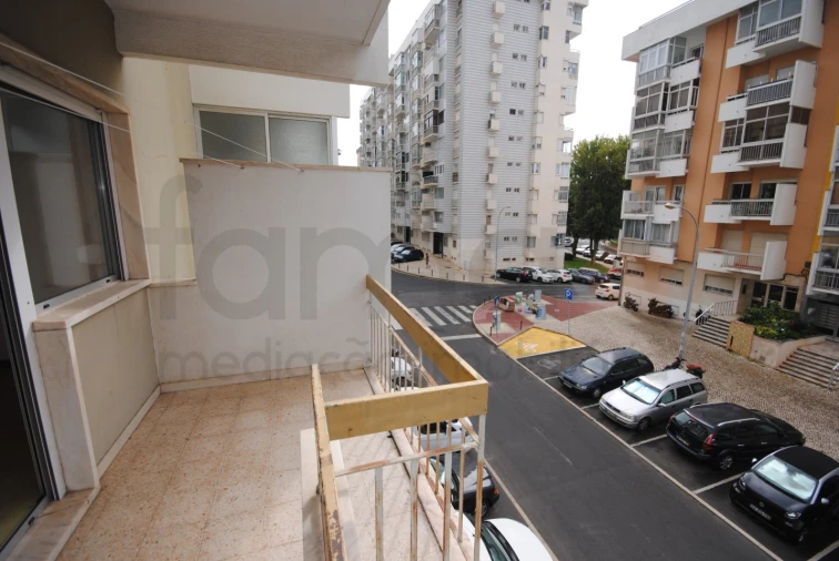 Apartamento T2 para Venda em Oeiras e São Julião da Barra, Paço de Arcos e Caxias Foto 3