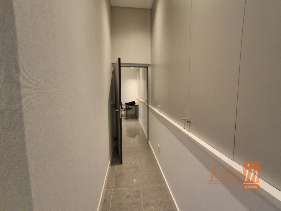 Loja para Arrendamento em Ericeira Foto 7