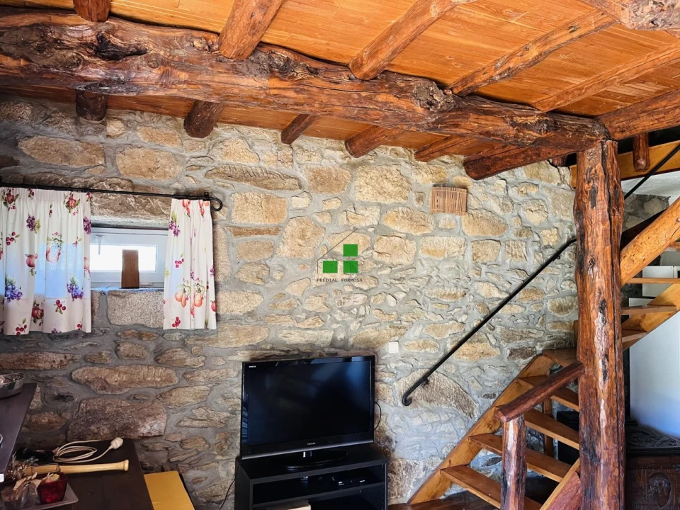 Quinta T2 para Venda em São Mamede de Ribatua Foto 32