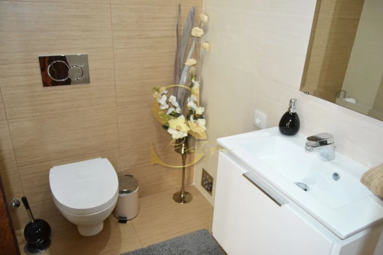 Moradia T4 para Venda em Gaeiras Foto 25