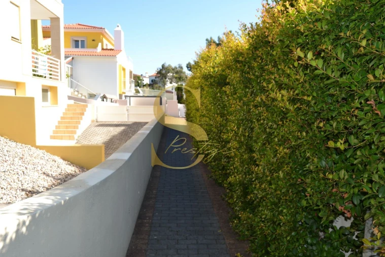 Moradia T4 para Venda em Gaeiras Foto 39