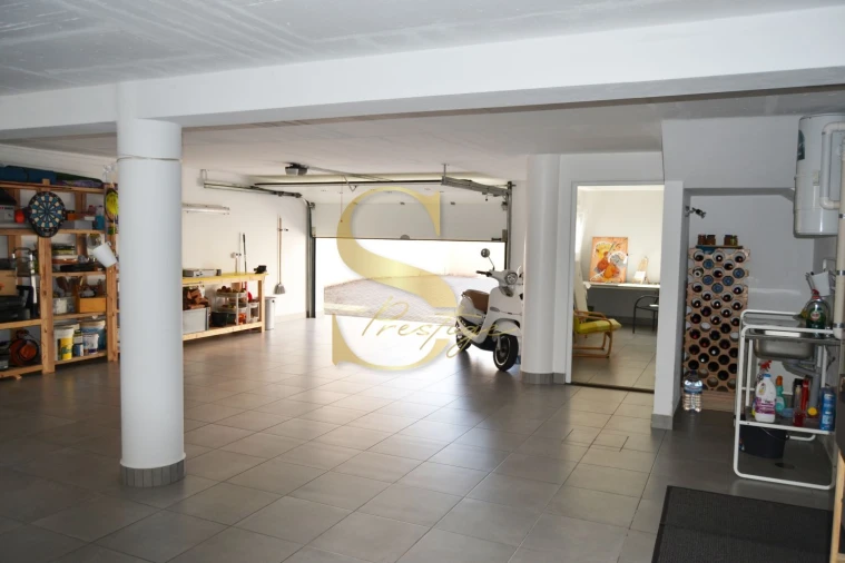 Moradia T4 para Venda em Gaeiras Foto 33