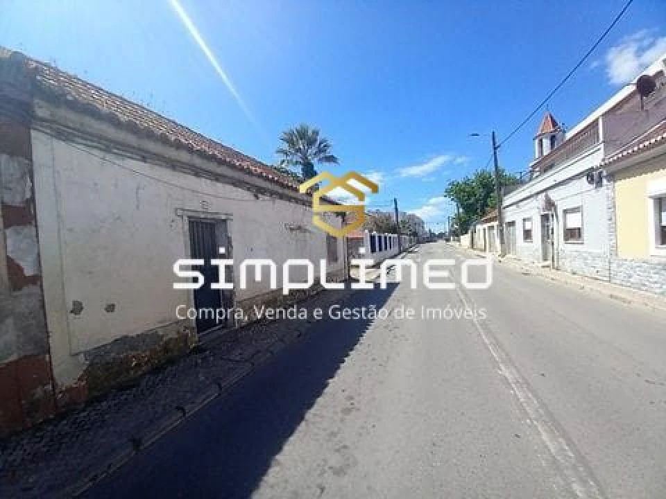 Moradia T1 para Venda em Santo Antonio da Charneca Foto 2