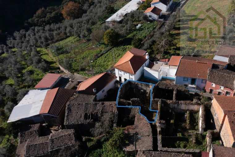 Moradia T2 para Venda em Gois Foto 10