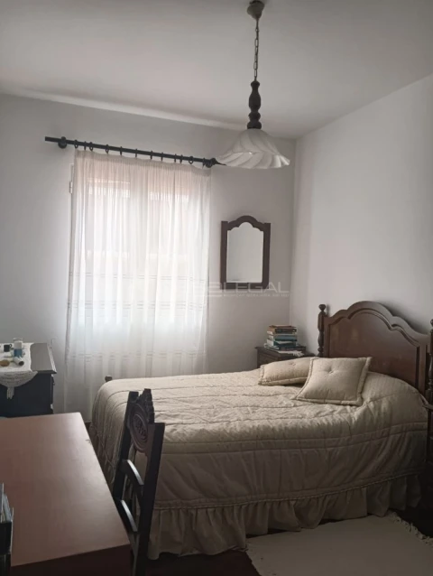 Moradia T3 para Venda em Santa Cruz