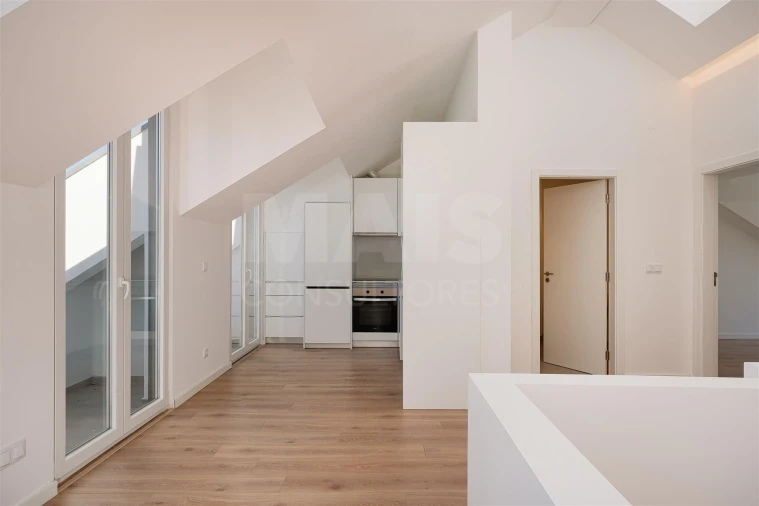 Apartamento T2 para Arrendamento em Beato Foto 5