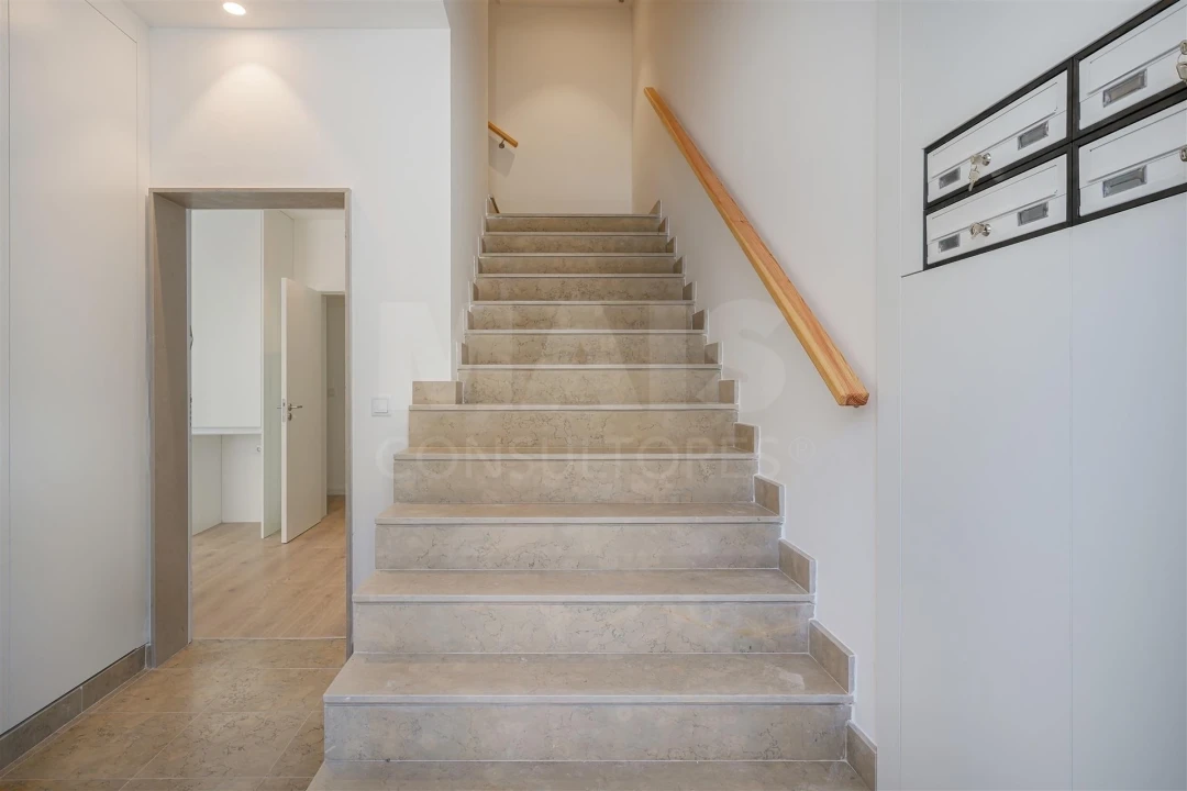 Apartamento T2 para Arrendamento em Beato Foto 4