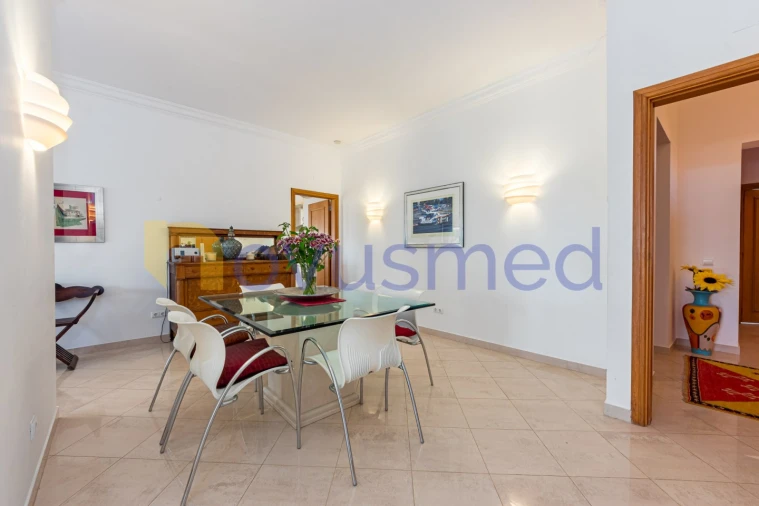 Moradia T4 para Venda em Albufeira e Olhos de Água Foto 39