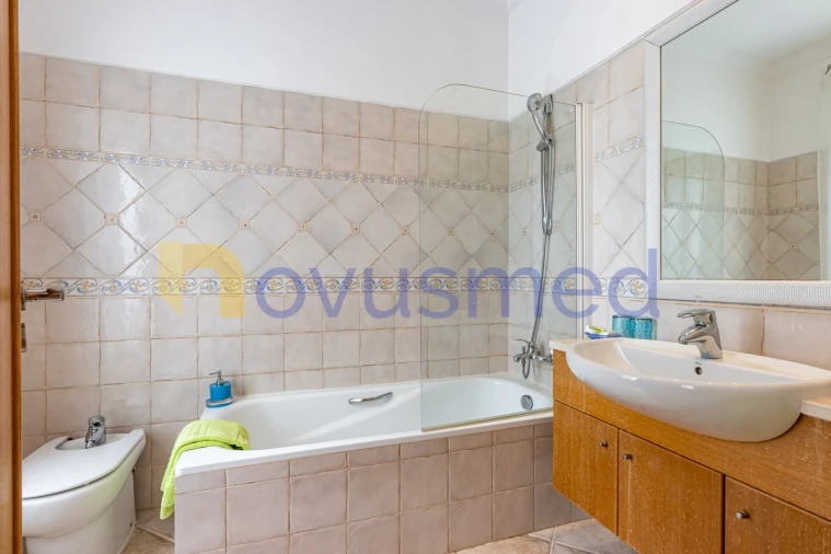 Moradia T4 para Venda em Albufeira e Olhos de Água Foto 57